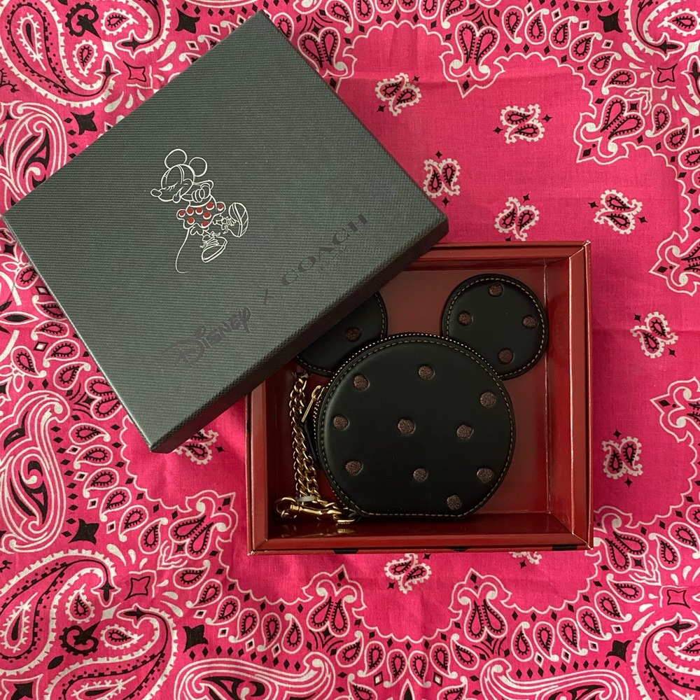Rare Coach Minnie Mouse coin case